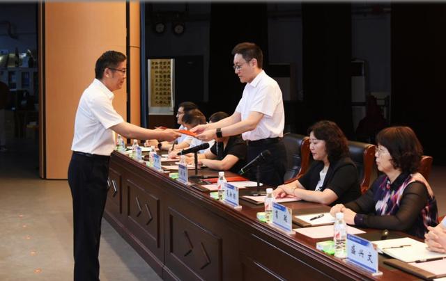 bat365官网登录入口召开2024年宣传思想文化暨精神文明建设工作会议-有驾